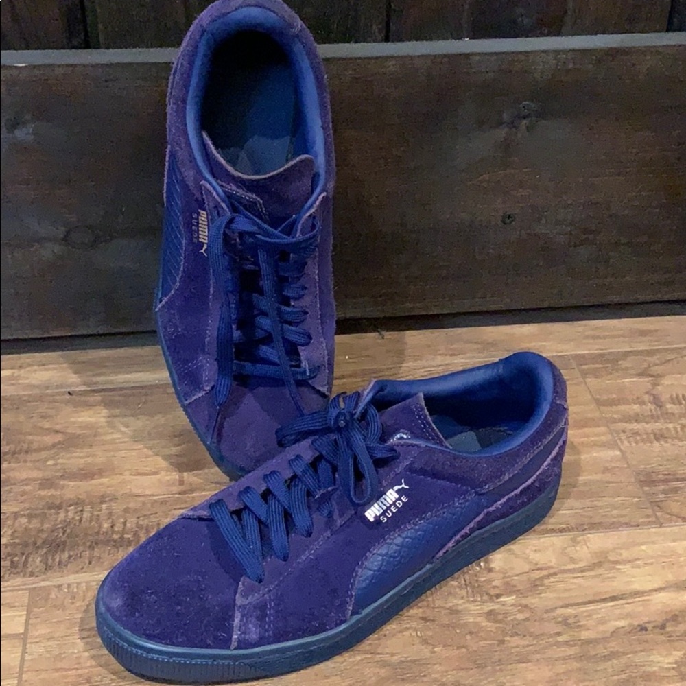 Mazarine Blue Suede Puma casualshoes